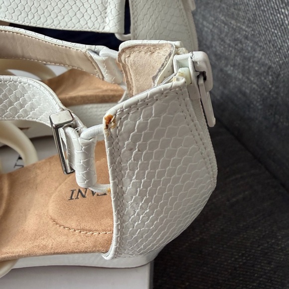 Alfani Women's 8.5M White Wedge Strappy Heels - Picture 11 of 16